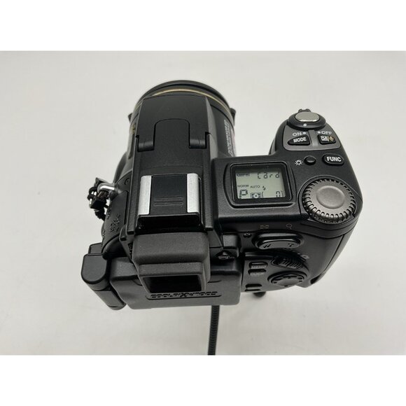 Nikon Coolpix 8700 8MP Digital Camera with 8x Optical Zoom (25515) With Charger - Picture 14 of 16